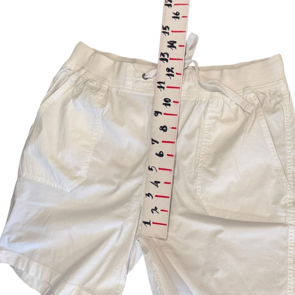 Basic Editions Women's Cream Drawstring Shorts - image 3